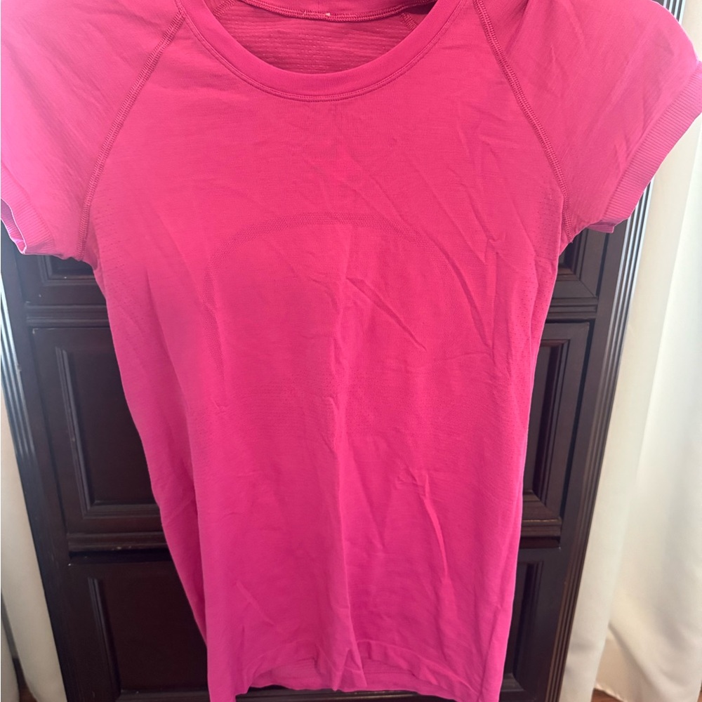 Women's Pink swiftly tech